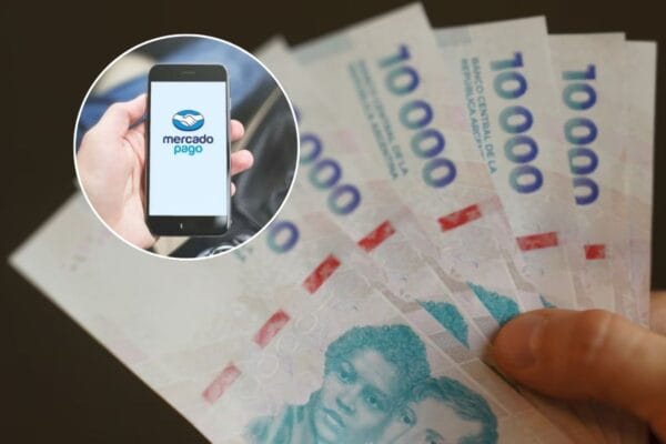 Imagen en la que se muestran Pesos Argentinos y en el extremo superior Izquierdo un Celular con una Billetera Virtual