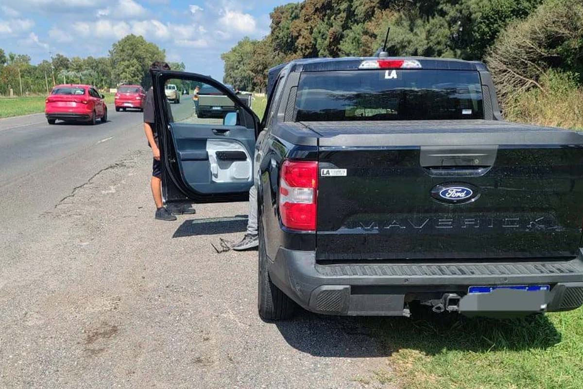 Camioneta chocada durante el accidente de Barby Franco en Ruta 3.